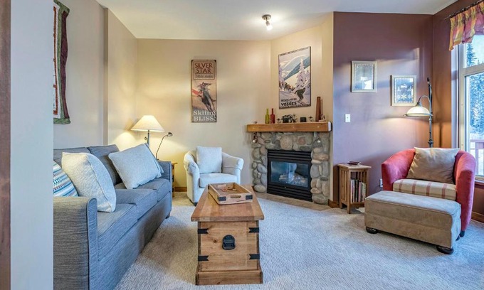 Silver Star Mountain House | Ski Inn
