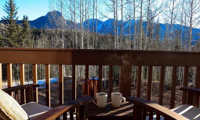 Purgatory Condo | Ski Purgatory 2 Miles from Rustic Renovated Condo with Mountain Views