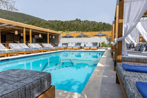 Skiathos Town Hotel | Skiathos Theros, Philian Hotels and Resorts