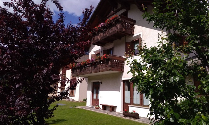 Bormio Apartment | Skier's house in Bormio - Appartam. Gentian - at 150 mt. from the gondola lift