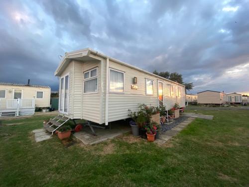 Minster on Sea Resort | Skye Breaks