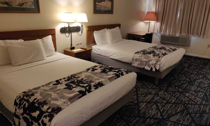 Cody Hotel | Skyline Motor Inn