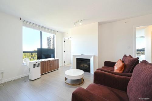 Coquitlam Apartment | Skyline Peak, Entire Private Condo Unit, 1 parking space