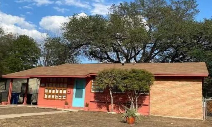 Arena District House | Skyline Place. 3 bedroom residential home