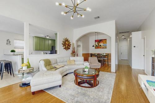 Clodine House | Skyline Stay