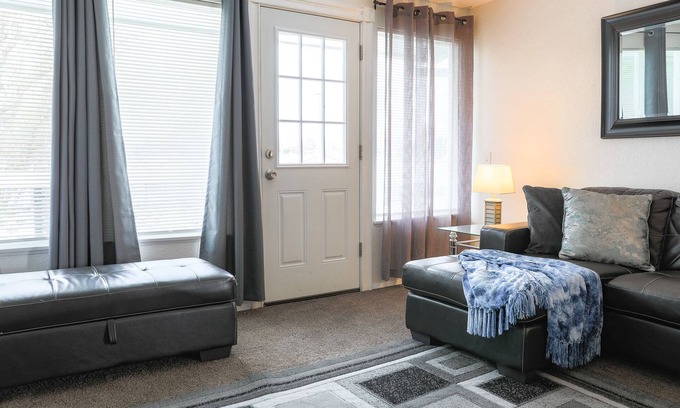 Tri-Cities Apartment | Skyline Suite 2/1 #3507B