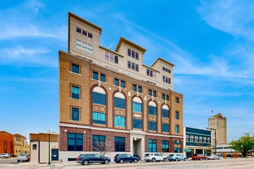 Brazos Apartment | Skyscape