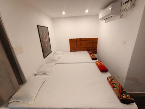 Kalapettai House | skywayrooms near kamachi hotel opposite