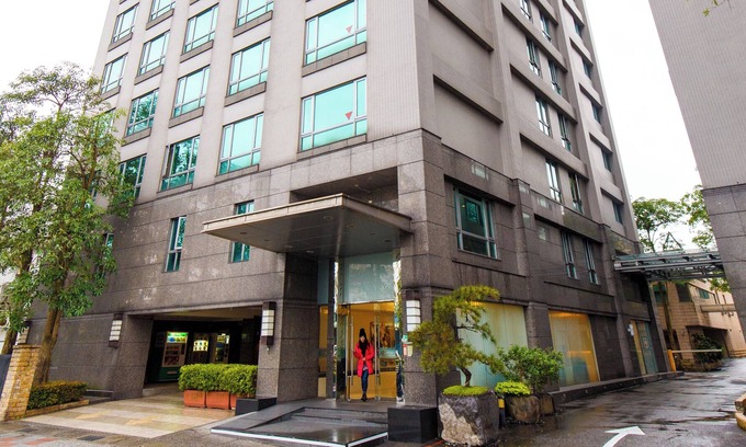Zhonghe Hotel | Sl Motel