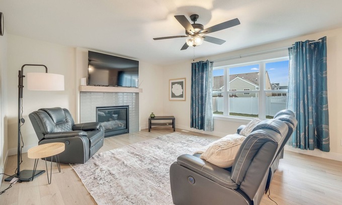 Champaign House | Slate Escape at Boulder Ridge
