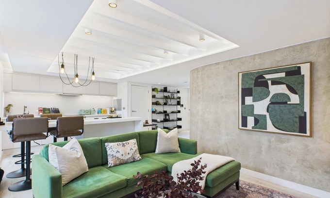 Chaucer Apartment | Sleek and Modern Penthouse beside Borough Market