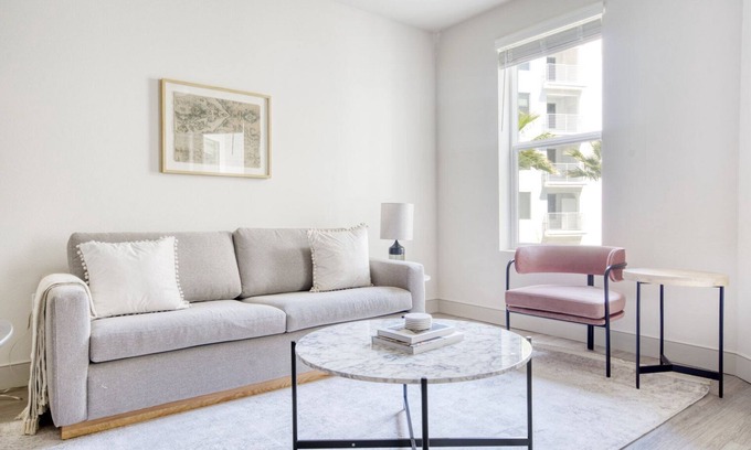 Fremont Apartment | Sleek Fremont 1BR w/Roof Deck, Pool & Spa, near TJ & WF, by Blueground