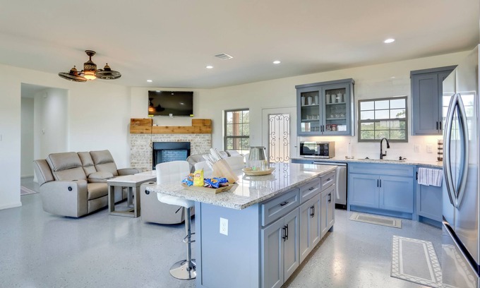 Jacksboro House | Sleek Jacksboro Home w/Fireplace + Patio!