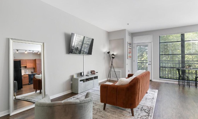 DeBaliviere Place Apartment | Sleek & Modern 1bd Apt