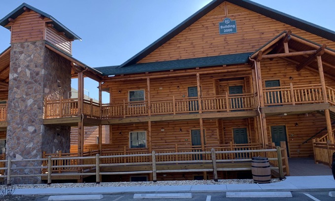 Branson Condo | SLEEP 4 CONDO WITH ALL APPLIANCE! 1 MILE FROM STRIP AT WESTGATE BRANSON WOODS