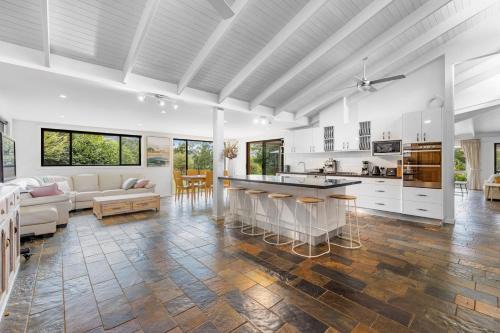 Bonville House | Sleep 9 @ Secluded Farmstay 12min to Coffs Harbour
