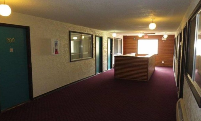 St. Albert Hotel | Sleep Inn Motel