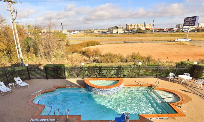 Abilene Hotel | Sleep Inn & Suites Abilene Near University