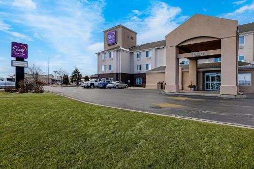 De Pere Hotel | Sleep Inn & Suites Green Bay South