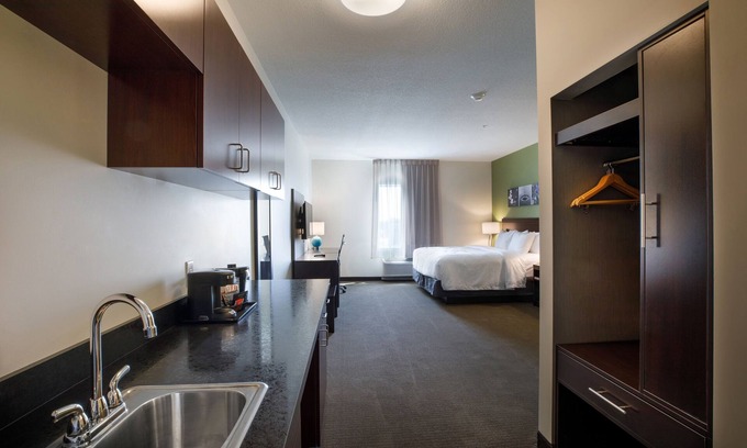 Park City Hotel | Sleep Inn & Suites Park City - Wichita North