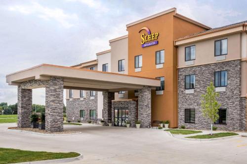 West Des Moines Hotel | Sleep Inn & Suites West Des Moines near Jordan Creek