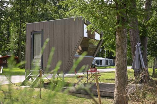 Horum House | Sleep Space 1 - Green Tiny Spot Friesland