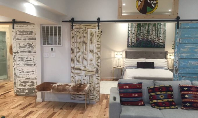 Red Lodge Apartment | Sleep & Stay where Wild Bill Hickock and Calamity Jane played cards
