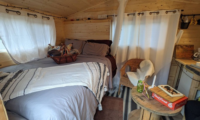 Port Hope Bed & Breakfast | Sleep with Alpacas in Port Hope, an hour away from Toronto