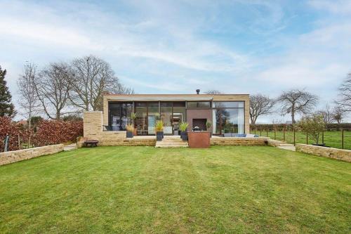 Potter Brompton House | Sleeper Cottage
