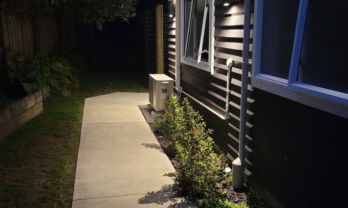 Rotorua Apartment | Sleepout Hideaway , close to the CBD and Forest