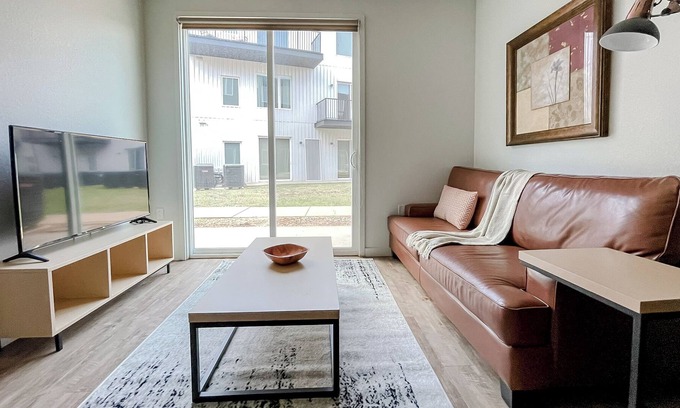 Bowling Green Apartment | Sleepover: Inviting 1BD/1BA - Bowling Green