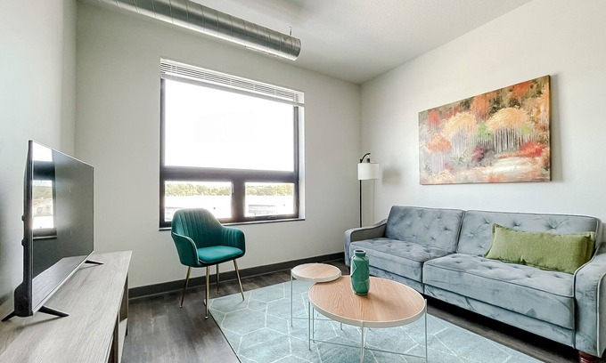 Des Moines Apartment | Sleepover: Picturesque 1BD/1BA - Des Moines