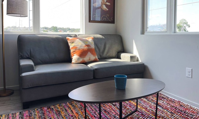 NoDo District Apartment | Sleepover: Relaxing 1BD/1BA + Balcony- Downtown Omaha