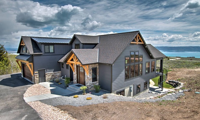 Fish Haven House | Sleeps 32 people (32 max), Parking for up to 10 vehicles, 7 bedrooms, 5.5 bathrooms, 3 levels, 5,.