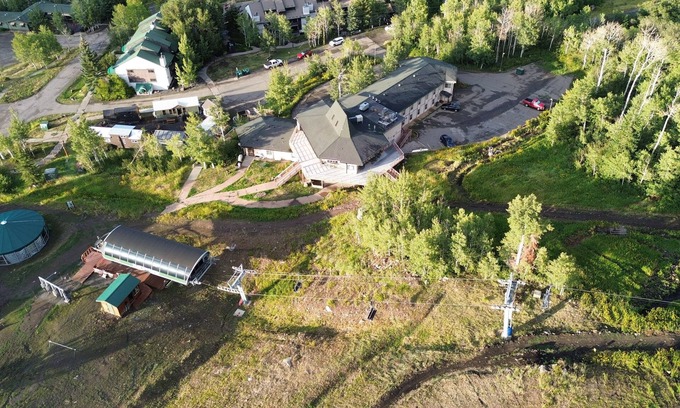 Mesa Apartment | Slopeside