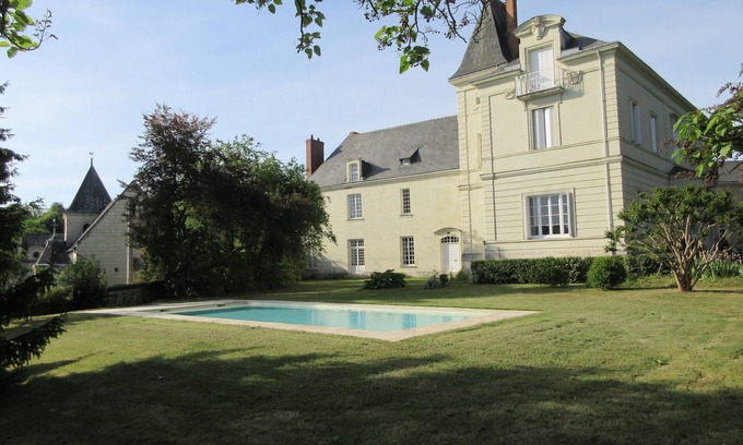 Dampierre-sur-Loire Other | Small 17th century château, park, swimming pool, 5 bedrooms, living room, 3 km from Saumur center