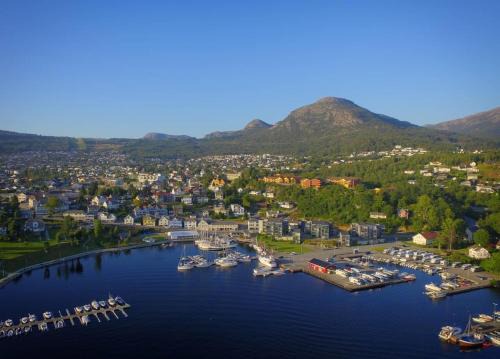 Jorpeland Apartment | Small apartment in the harbour of Jørpeland