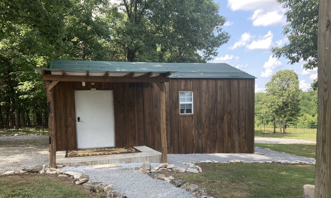 Saffell Cabin | Small cabin, 10-15 minutes from Lake Charles and Raney Brake