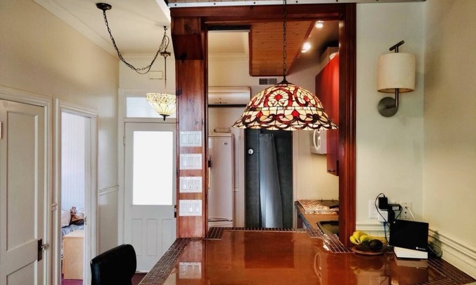 Parc Molson Apartment | Small, friendly apartment in the heart of Petite-Patrie @ Montréal