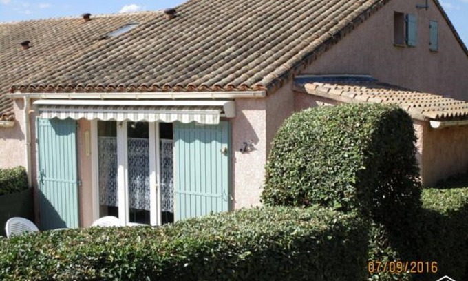 Saint-Martin-d'Ardeche Cottage | Small house in a residence with swimming pool