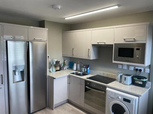 Roscoe Apartment | Small,smart,tidy 2 bed apartment
