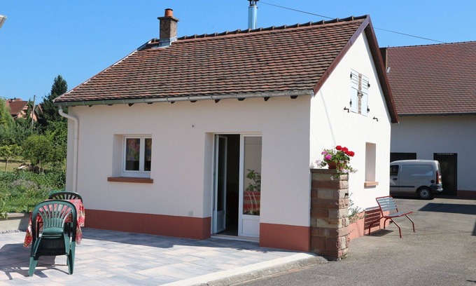 Neuwiller-les-Saverne Apartment | Small studio/Furnished rental
