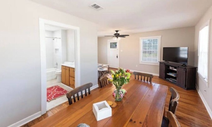 Luling House | Small town charmer