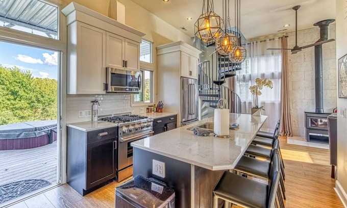 Miller Beach House | Smart Home, Hot Tub, direct Beach/Nat’l Park access, luxury amenities