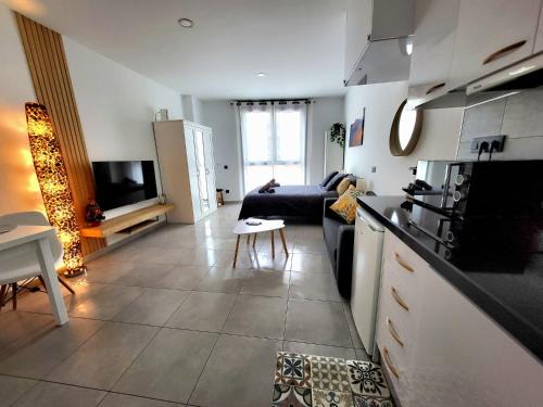 Torremolinos Apartment | Smart Studio Waves