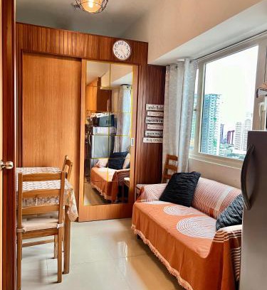 Pasay House | SMDC Coast Residences Booking unit- Ana D'arcy Staycation