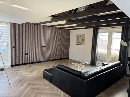 Wormerveer Apartment | Smile home 2, Zaanse schans and Amsterdam Appartements