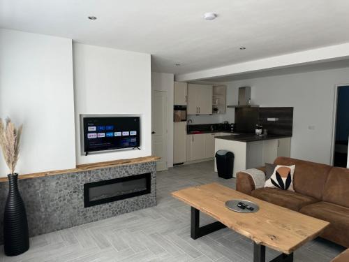 Wormerveer Apartment | Smile home, Zaanse schans and Amsterdam Appartements