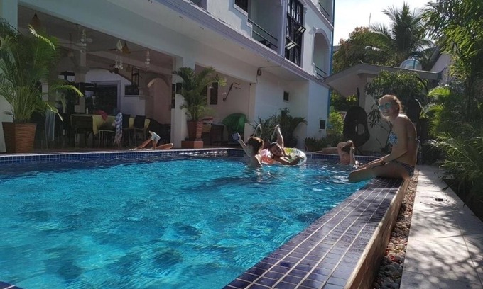 Taphul Village Area Bed & Breakfast | Smiley's Guesthouse : Triple Room- Fann