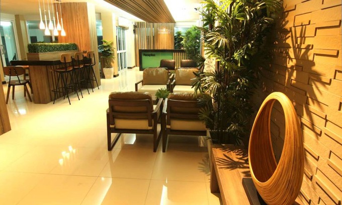 Makham Tia Hotel | Smith Residence